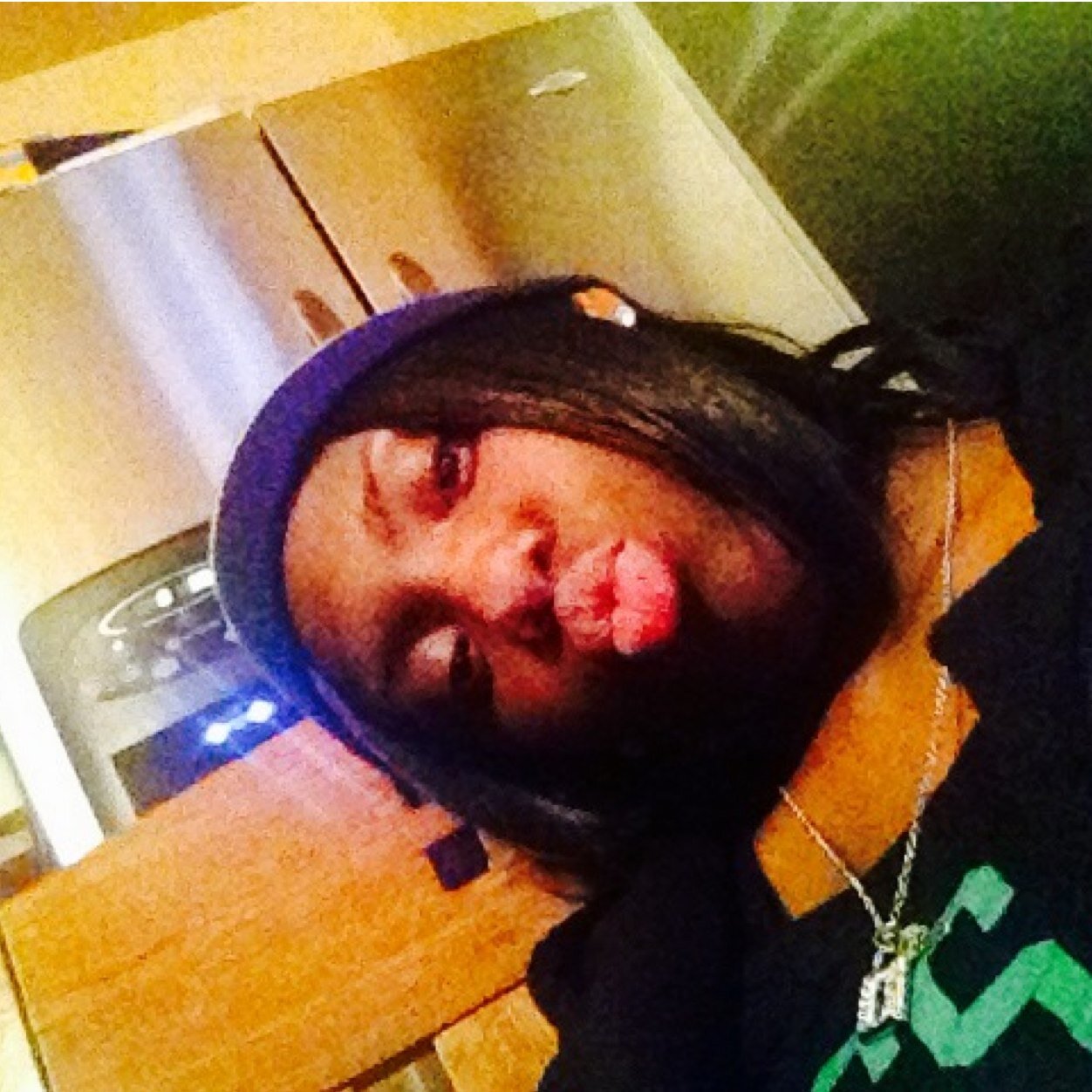 Add Me On Fb: Mo'Nique Diamond Roberson Add Me On Instgram: Babie2424 Add Me On Kik: Angela40 Add Me On Oovoo: Babie2424 Nd Add Me Nd I'm Promise Add Yu Bck