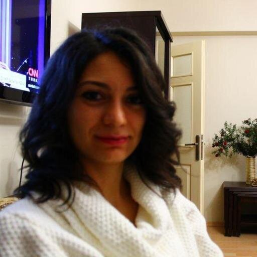 eylulondort's profile picture. 