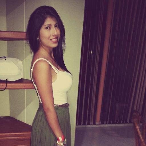 Me gusta la Gente sincera...Que aprieta la mano...Que mira a los ojos... que se emociona ante una imagen o presencia...Que ama a DIOS...