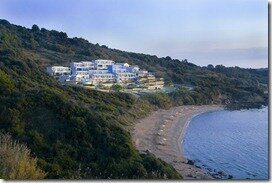 An elegant boutique 4-star hotel located on the beach with 25 suites and 1 villa. Contact for special offers sales@maredei.gr
