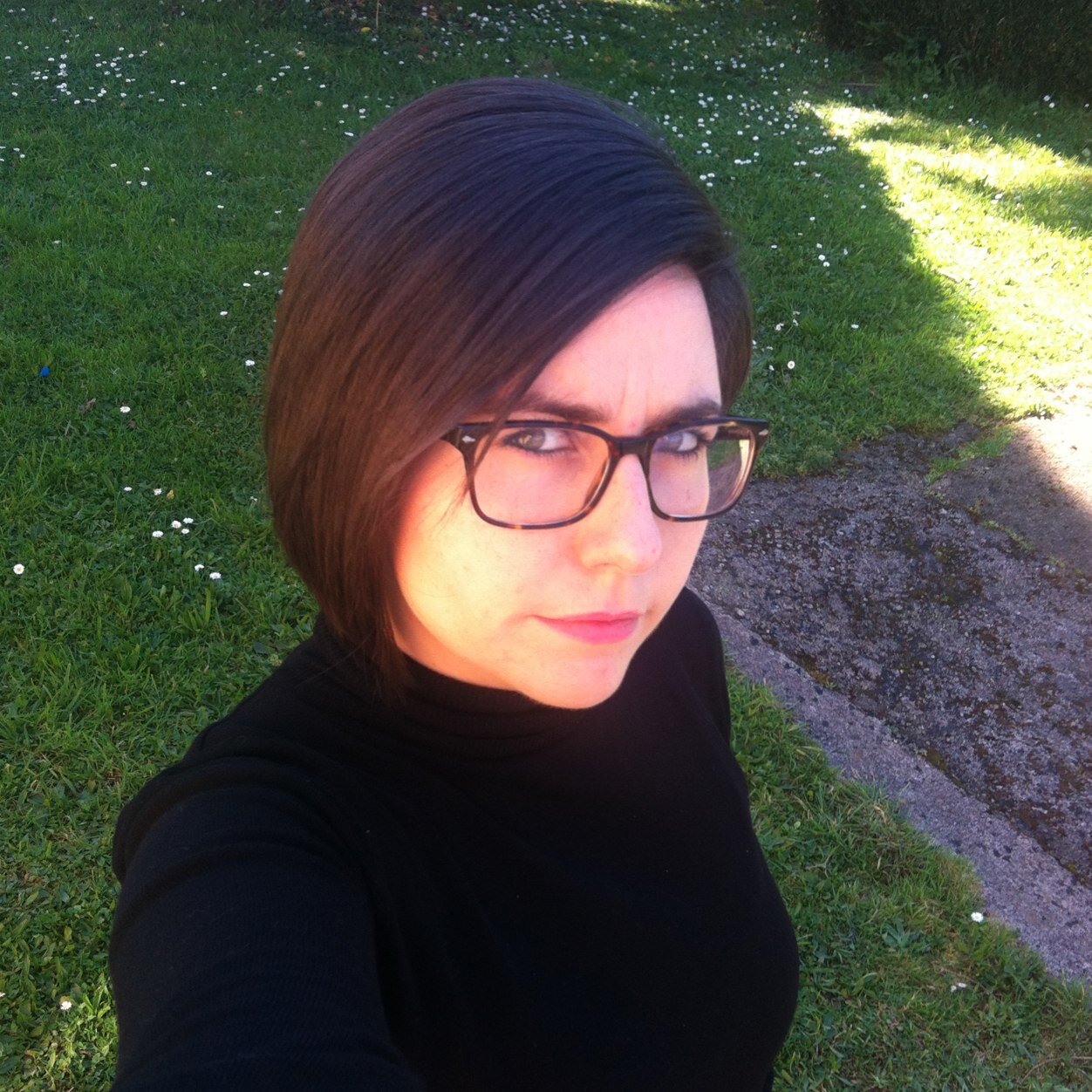 Adicta a los caramelos de eucalipto, a la música y a la naturaleza no racional. Graduada en Ingeniería informática.