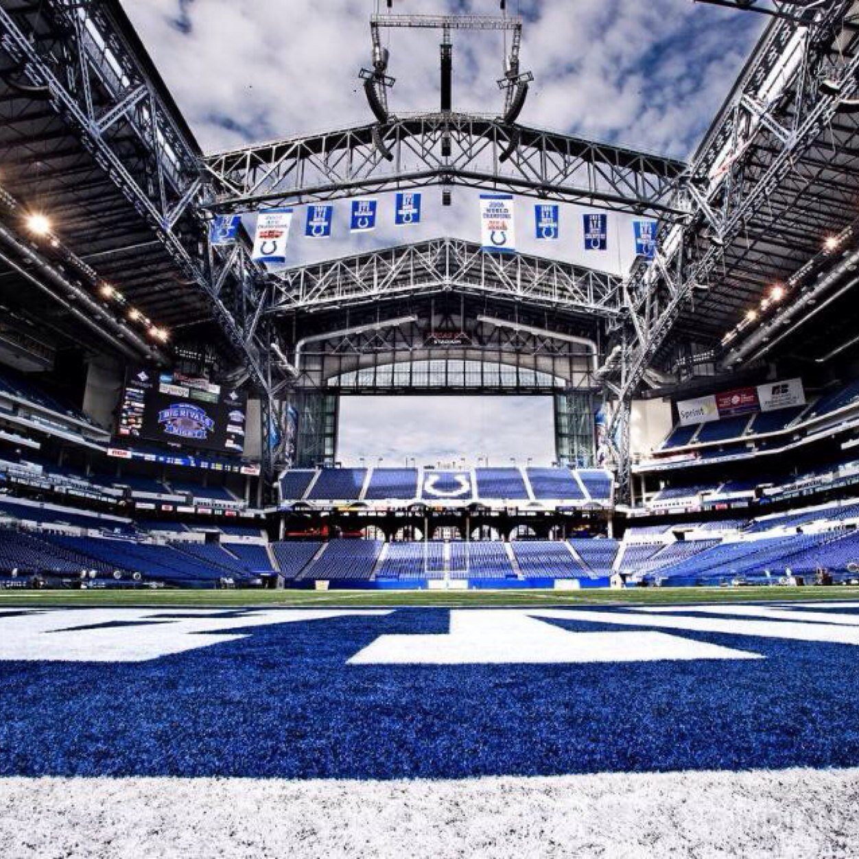 coltstrong_rob's profile picture. British NFL fan and huge Colts man.  NHS Worker and part time NFL journalist.  Also support Exeter City FC,  Husband and father of two