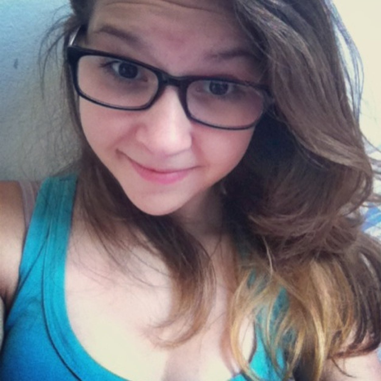 Sou uma alma sozinha , nem minha sombra me segue ♪