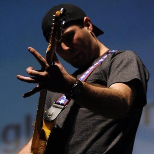 I play the Blues. 

Follow me on instagram 

http://t.co/t348G1rTPQ 

http://t.co/GB5Yn2cSkt ---daily updates