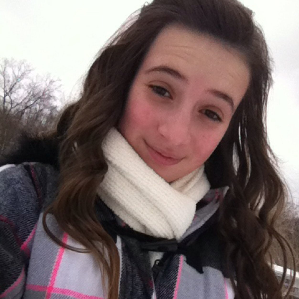 rachel_grace534's profile picture. Fairview. Kentucky. The middle of nowhere. #teamlazy                                                            .                            Bios are lame