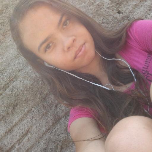 KARLAINGRIDCRUZ's profile picture. 