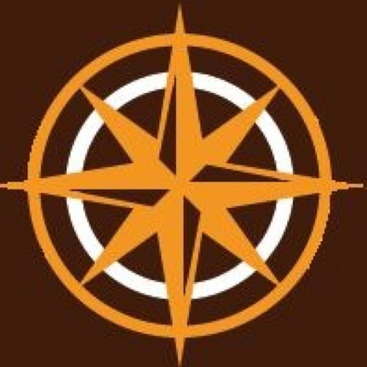 Em Itaipu, logo após a Cultura Inglesa, Bistrô com cervejas especiais, vinhos, comidinhas, produtos importados em ambiente acolhedor.