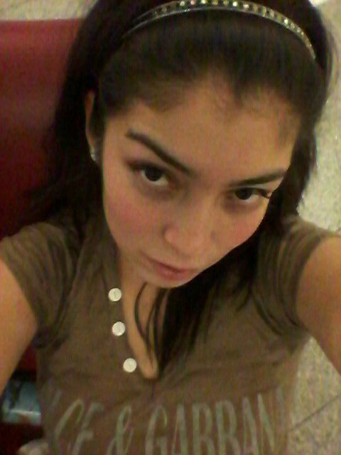 dyfanatic13's profile picture. 