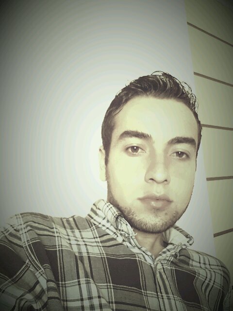 yossi10h's profile picture. 