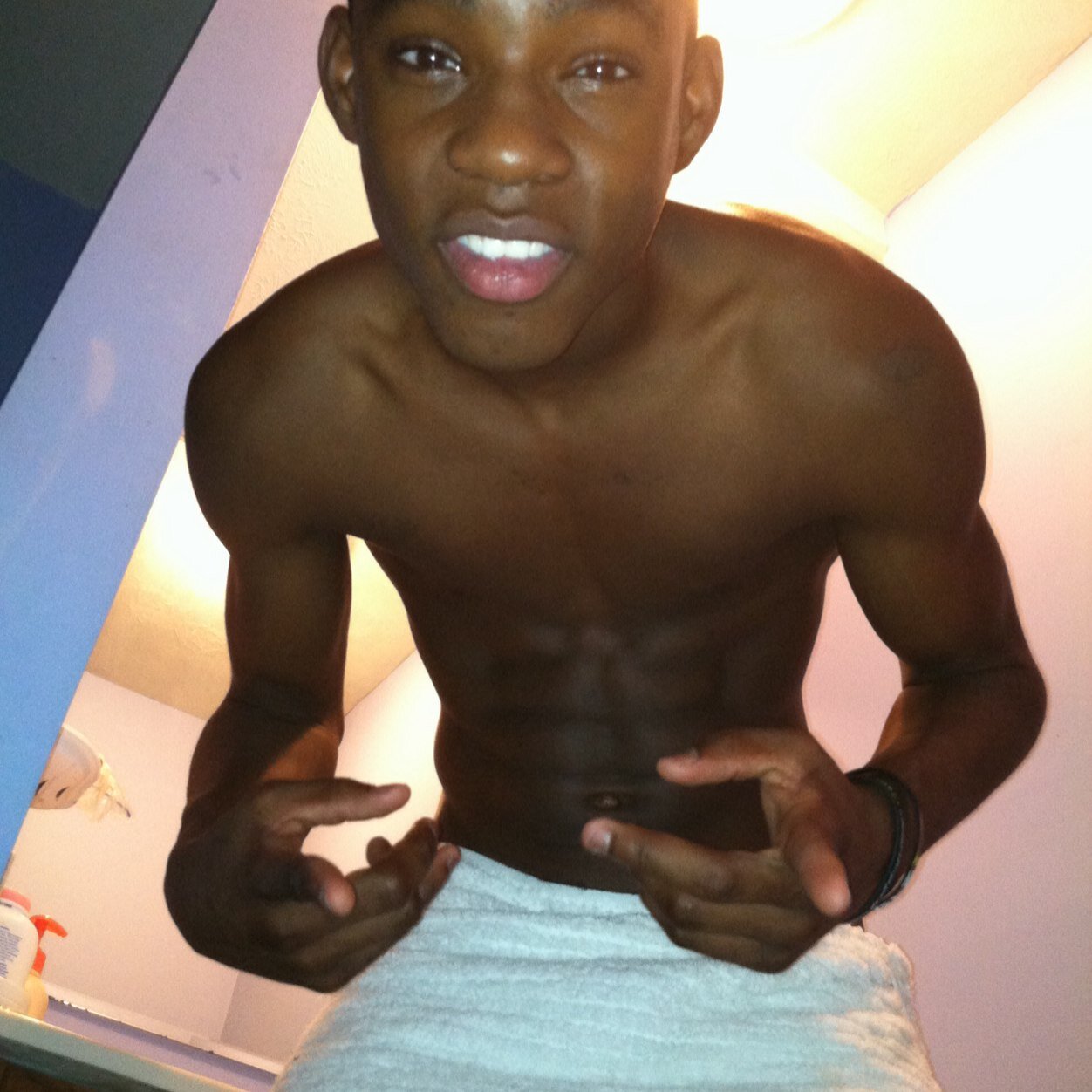follow me on ig @_july29th__