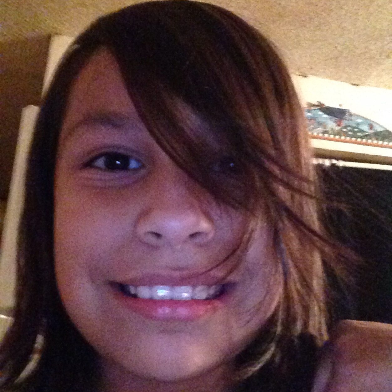 I like cats and phones And im young, wild and free!! Follow meh for a follow back!! Please and thank you!!! :) ( i also like to sing alot follow me or on vine!!