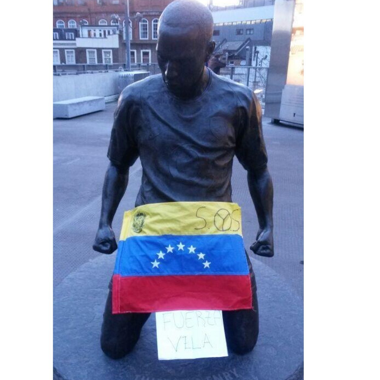 JV_gooner's profile picture. 2112