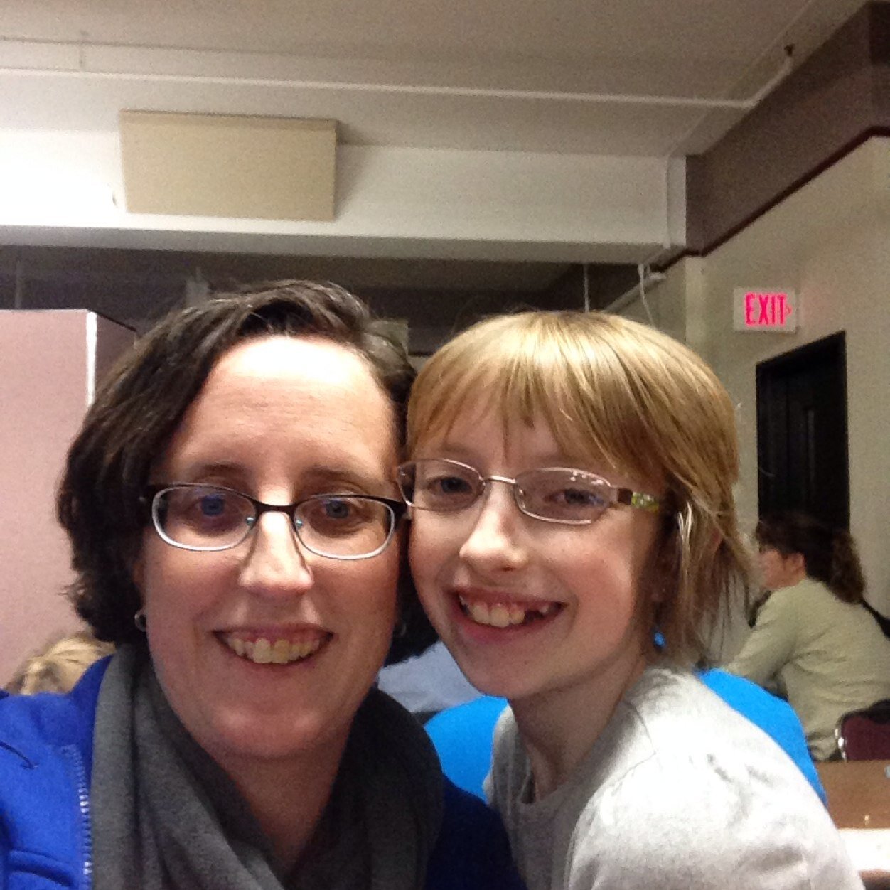 Mom, Cook, Volunteer & librarian