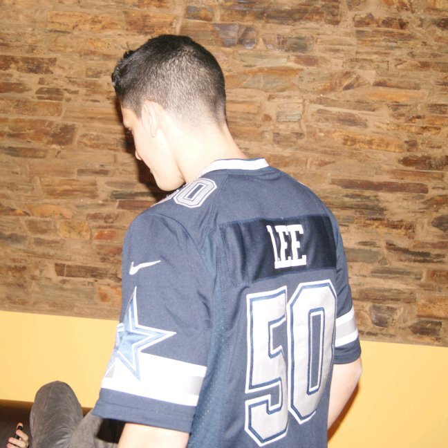 Jorge_00_'s profile picture. - Rodéate de buenas personas, aprenderás a ser una de ellas- Marta Rodríguez. Atlético Madrid. y F.C.B. Amante del Fifa,y música, DJ y #BueyDeCadavedo.