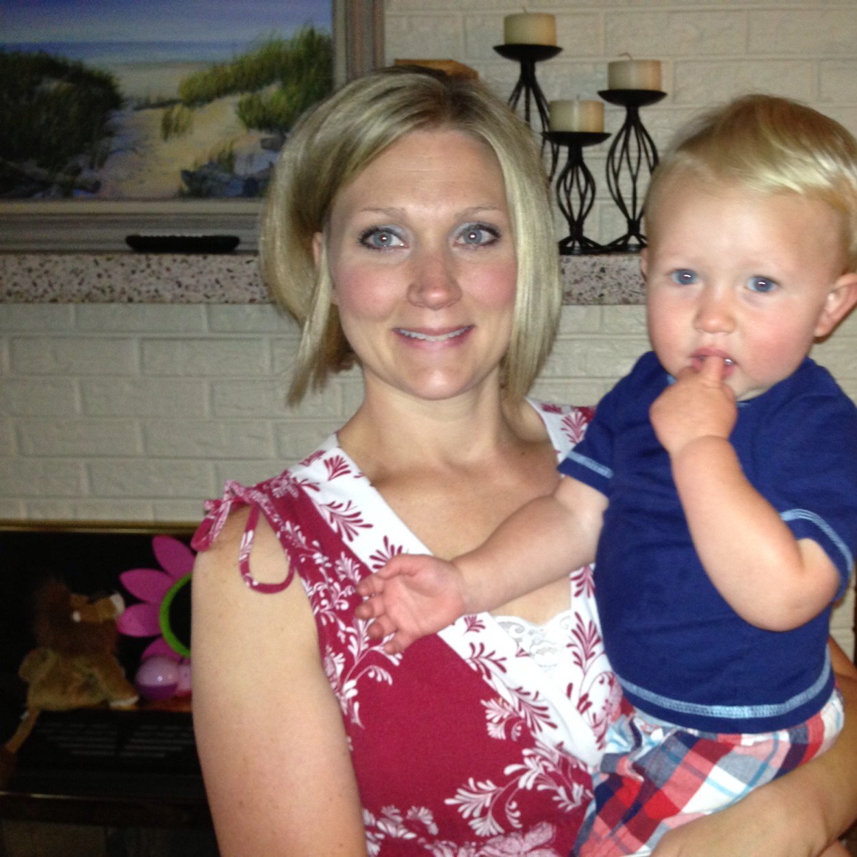 Wife. Mother. Fifth grade teacher. National Writing Project Teacher Consultant, Avid reader. Newly in love with writing and teaching writing.