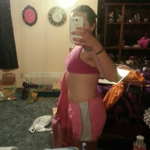 FitFreak2k13's profile picture. Just a 17 y/o vegan with an obsession with running, boxing, & nut butters that's prepping for her first half-marathon. Relapsed
SW-135 GW- 112