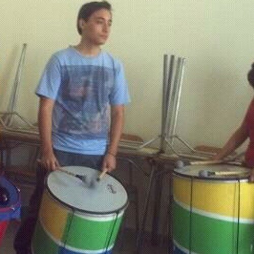 http://t.co/UmbTxnEG2S sígueme en tumblr, sigo de vuelta :B