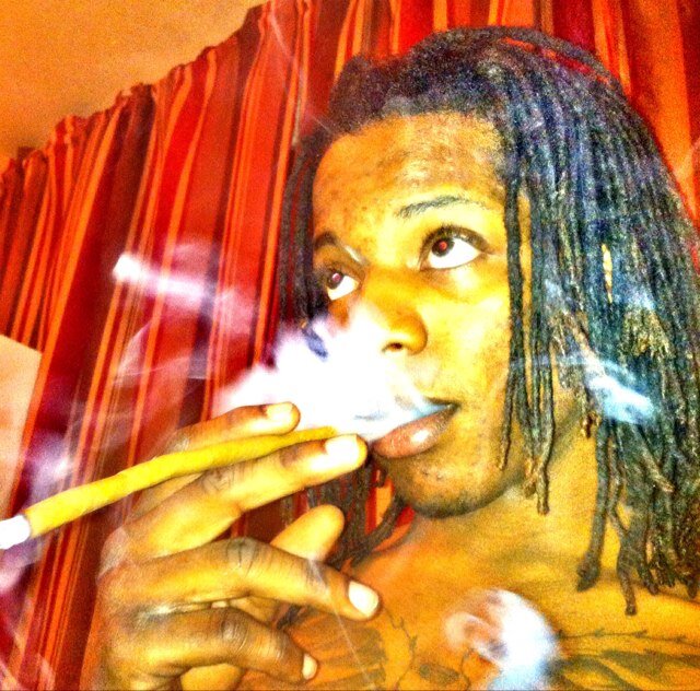 I only fuck wit a handful...and if i dnt fuck wit u...its because my hands full..B.I.P CRONO #9/23....