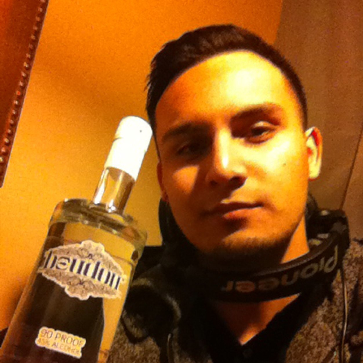 D/VJ / Follow me ✌️ / #Ostarr / Entrepreneur / Sponsored by BoudoirVodka & GlobalGrind O'Thoughts #ChronicFeed O'DJLife