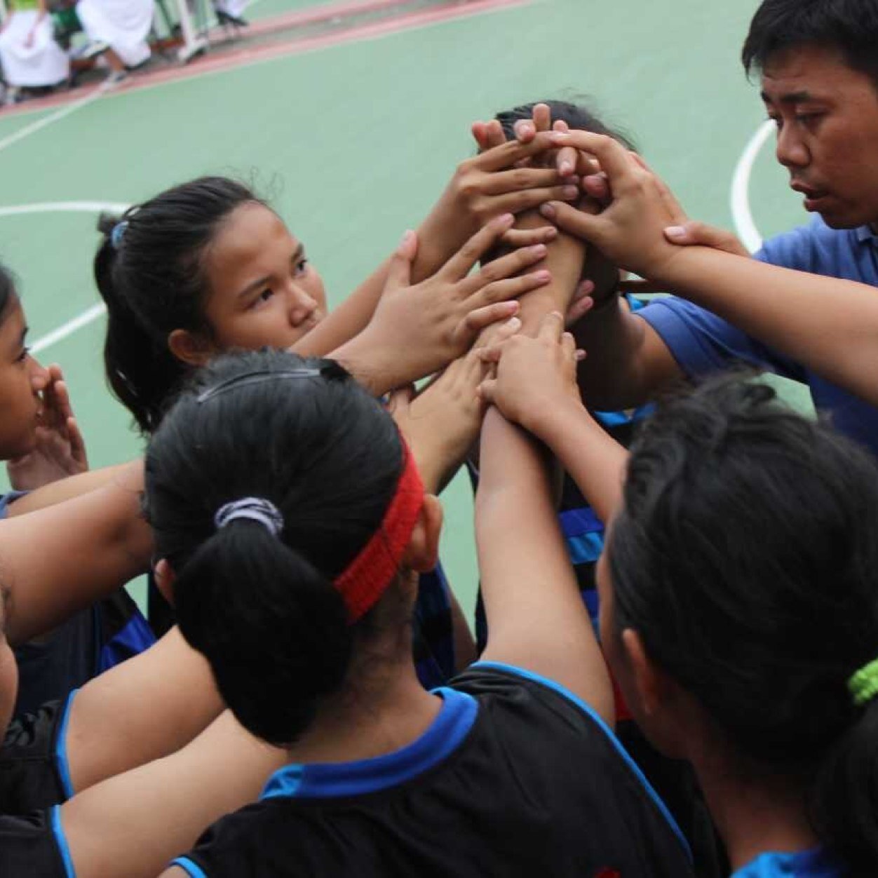 Playing basketball never stops. MONDAY, WEDNESDAY and FRIDAY (7.00) at AHMAD YANI. Come on join NOW!=))