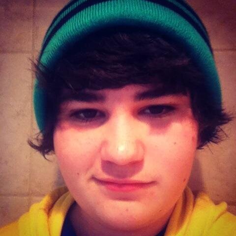 Bassman of the band Hybride | Follow me and I'll follow back ;) | Québécois et fier de l'être :D