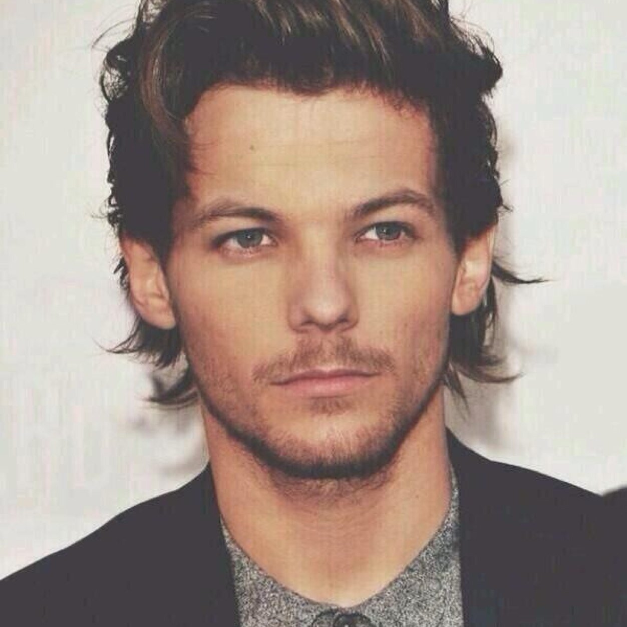 you're perfect and I just wanted you to know that :D
you can follow me if you'd like @physcohood ◡̈
