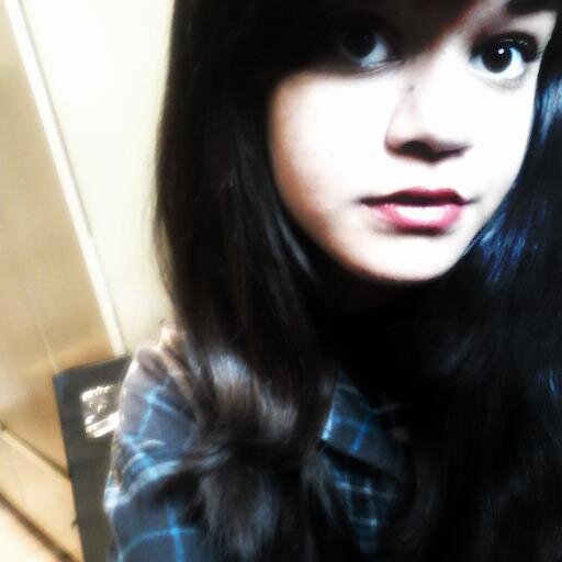 Swifitie ¹³, Parawhore, Twilighter, Wonderbook, Nárniana, Potterhead   Follow-me? Follow Back *0*