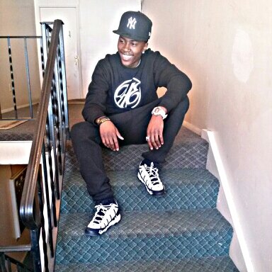 Im just a young nigga outchea tryna stack these chips, so me and da fam could get da fuck outta here. Money is power and wit power u could do alot!