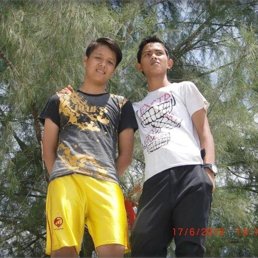 RizkyHamdanii08's profile picture. 