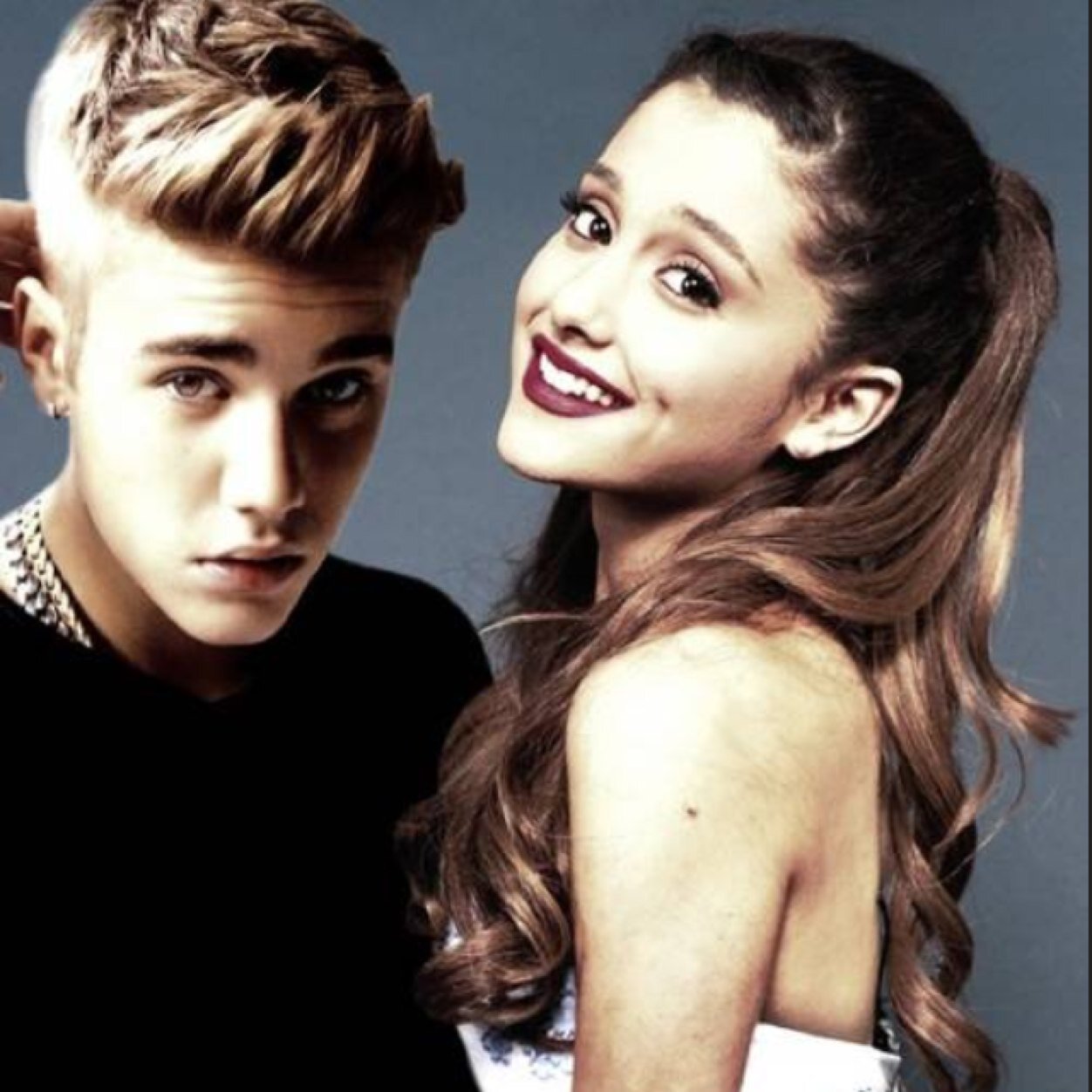 I love Ariana, more than she loves her Bibble. #lovatic #belieber