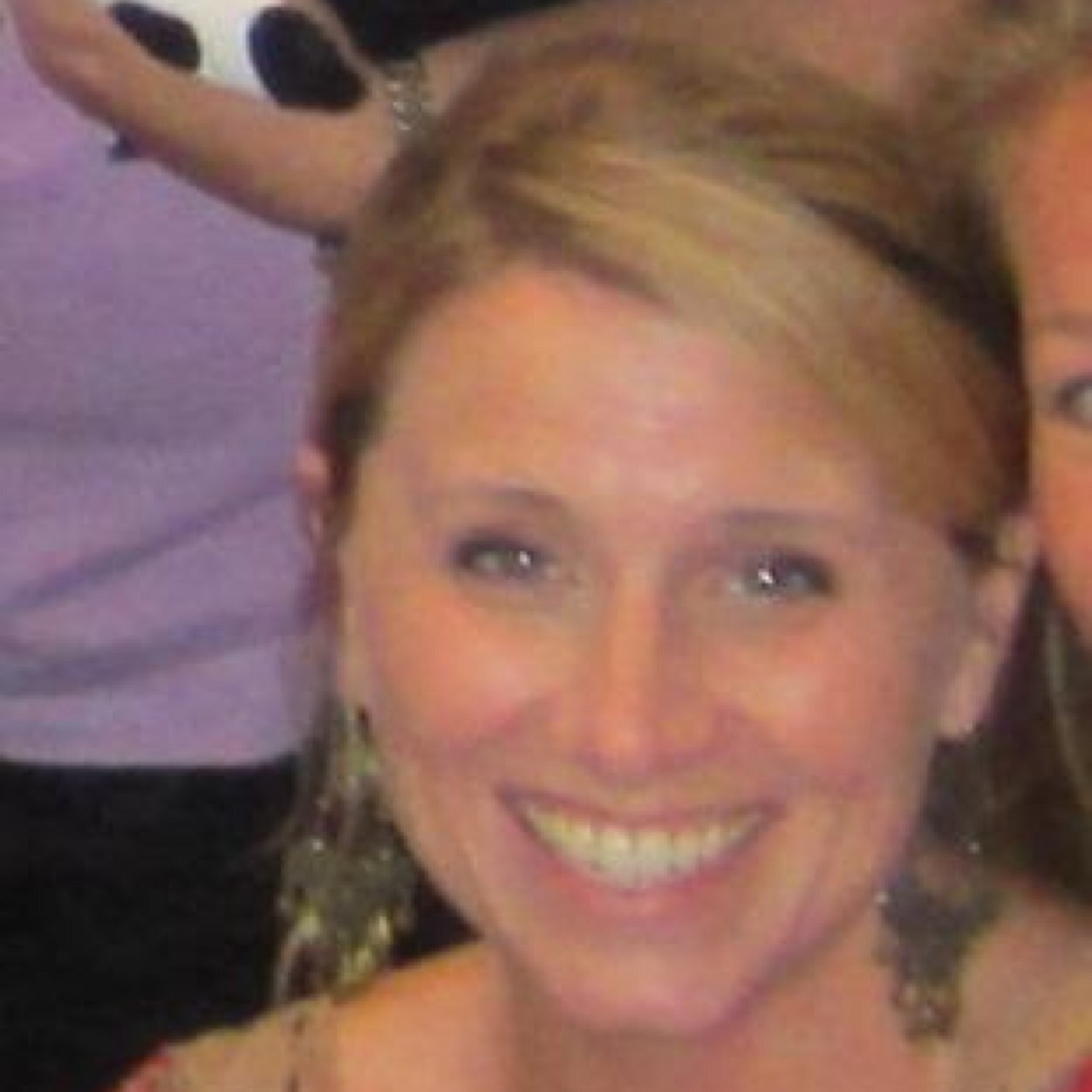 Wife & sports mom of 5. CX advocate & marketing strategist. Peloton, ST & GOT junkie. Schedule & organization freak because I have to be! Opinions mine.