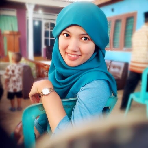 wanita itu tonggak bangsa