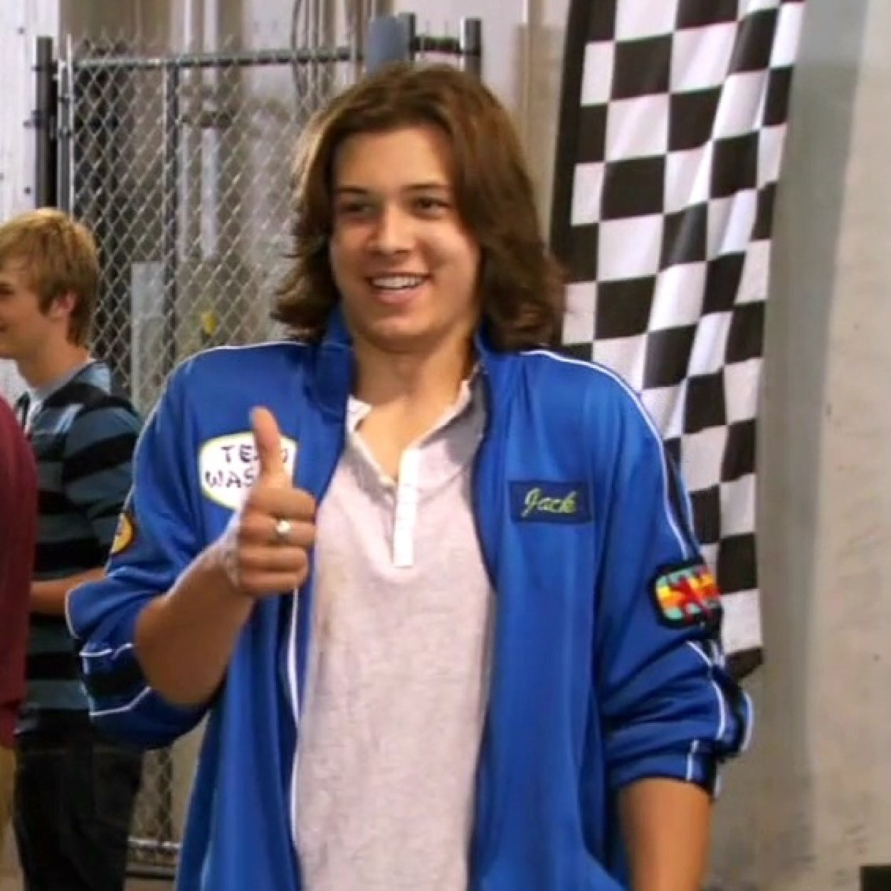 Professional leonator, love kickin it, disney and leo howard!! Instagram: @roselovesdisneyandleo
