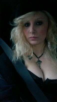 hqalice's profile picture. testing out this place apparently its better than the rest. well we'll see.