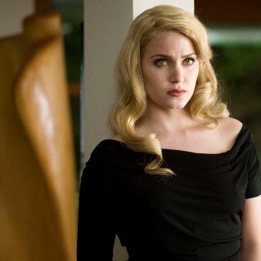 Part of the Cullen Clan / Rp/ Needs family/Single/Forks Bitch