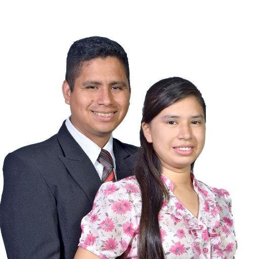 Siervo de Jesucristo, Pastor, junto a mi amada esposa, Evelyn Ortega, llamados por Dios a  evangelizar las almas
