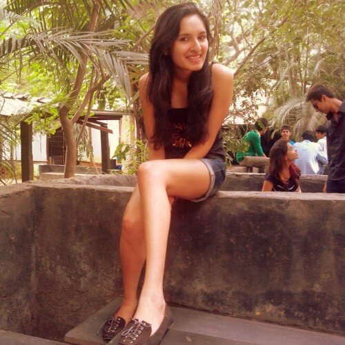 18  Bangalorean ✌ Arts Student  Love the Sky