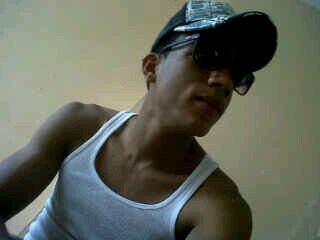 No hay mucho que decir me considero una persona simpática, alegre y Siempre positivo con Muchas Metas Por delante Con Dios por delante lo lograre Toda... :) ;)