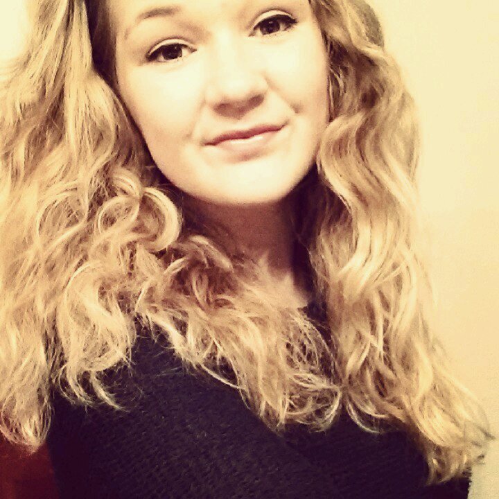 Zingen/Piano/Korfbal/Snowboarden || 16 Y