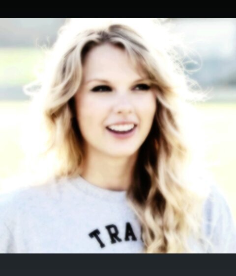 «I'd rather have flowers in my hair than diamonds round my neck»