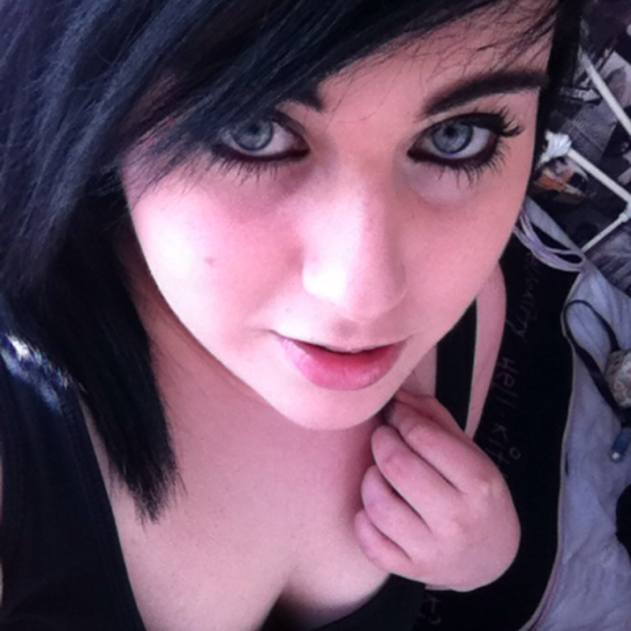 Welcome to the Black Parade.

   My tweets consist of bands, movies, rants and random obsessions.