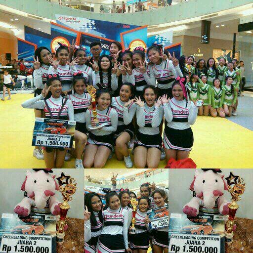 We're the Fourteen Cheerleader. We're also a part of @FourteenBigFam. Our coach are @Nash_Al_Mbrk @IinIncil. Let's say black and pink!                    Elphy!
