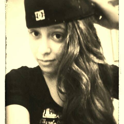 milena_nunes03's profile picture. 