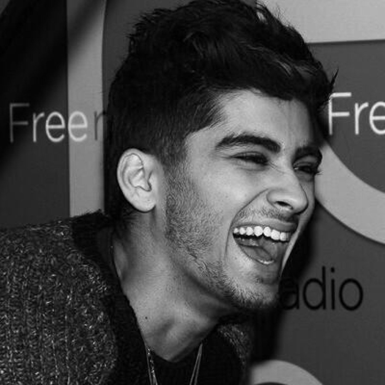 DONT FOLLOW FOLLOW @ziallssunshines FREE FOLLOW PLS RT THE LINK PLS