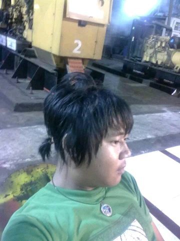 gw cowo baik (preeett) Ganteng (hueeek) dan murah hati (prok.. Prook2) yayayaa