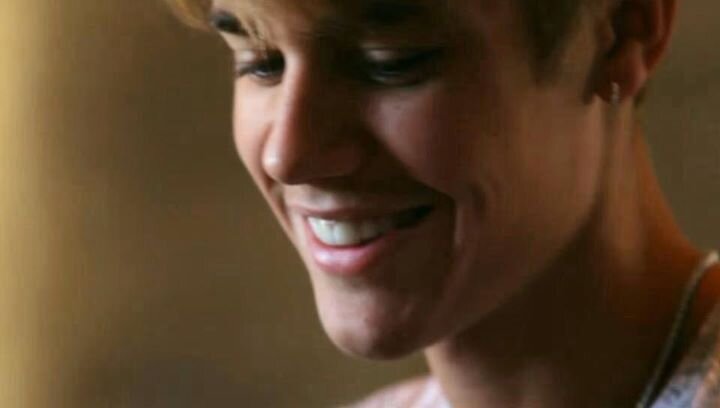 I'm so proud to be a belieber♥Justin is my life, he smile i smile