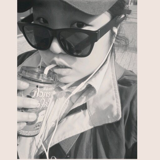 2J_love's profile picture. 스물일곱,마지막