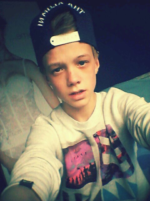 Young Wild and Free-3e-HvB1-love music- bro's before ho's -IG; martkleineboy
