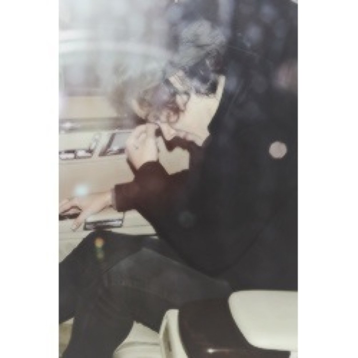 fraudoutboy's profile picture. i crave for your morning kisses and your compliments that i disagree with.