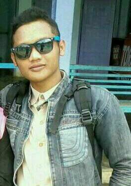 vokalis ra laris tor seneng narsis